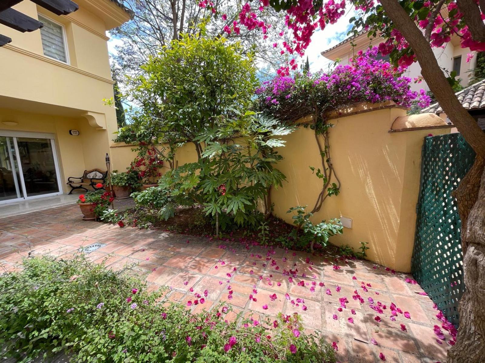 Golf In Marbella, Frontline Golfvilla In Rioreal Golf Villa Marbella