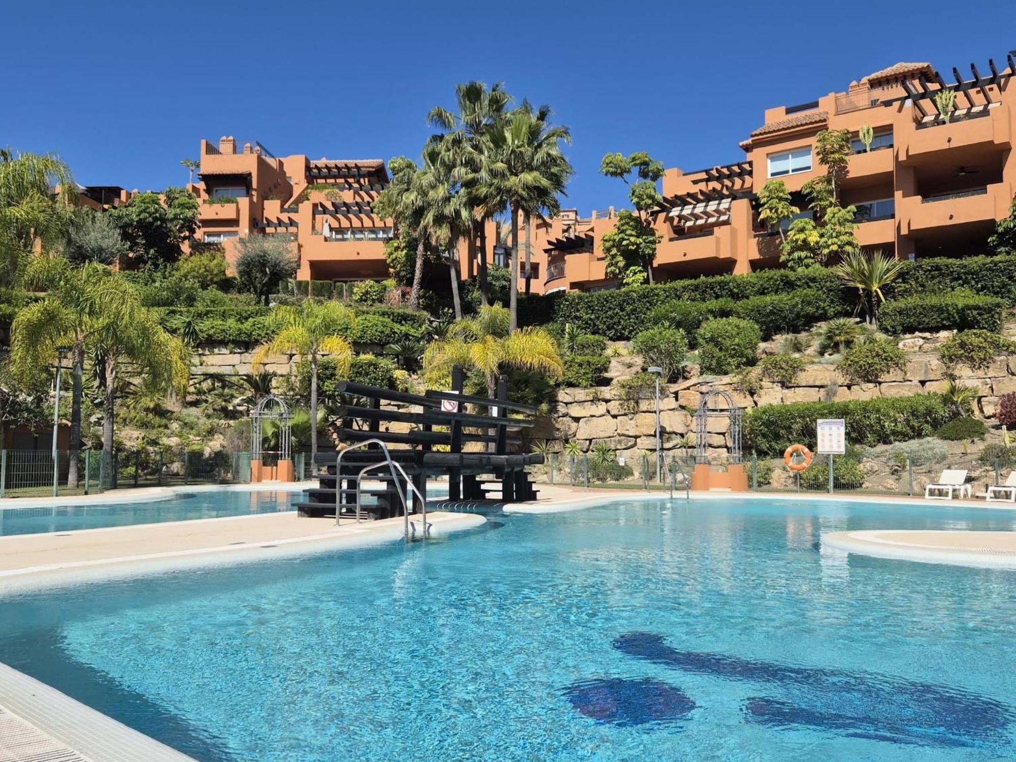 Adosada En Santa Clara * Marbella