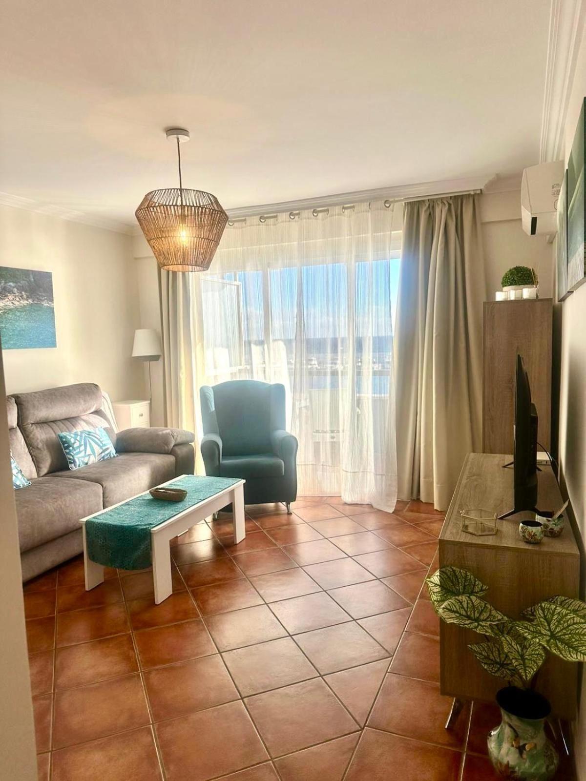 Beachfront Apartamento *