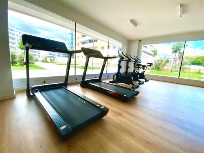 Apartment Newly Built 3 Bdrm Modern W Gym, Pool, & Views Marbella