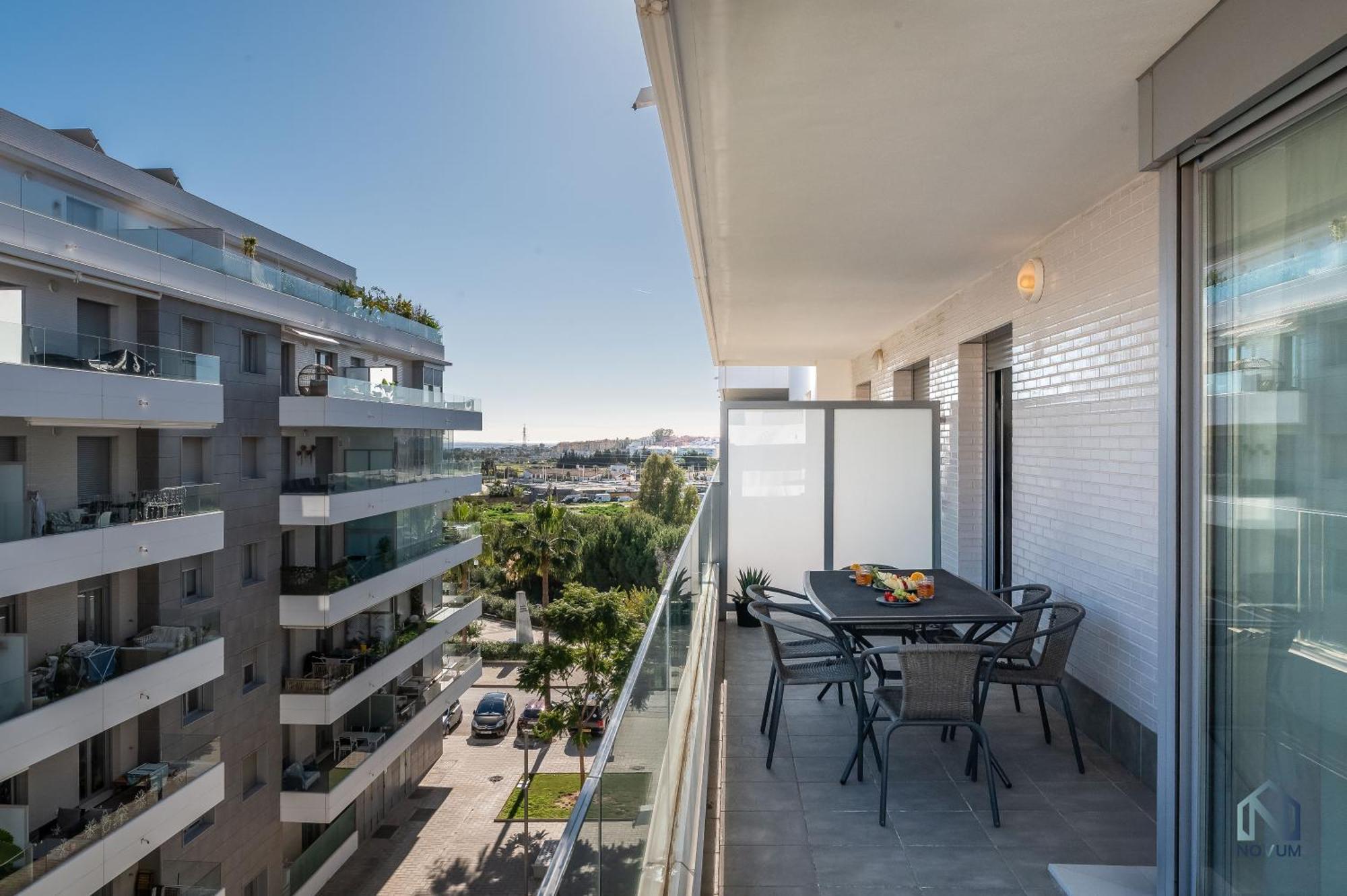 Newly Built 3 Bdrm Modern W Gym, Pool, & Views Marbella
