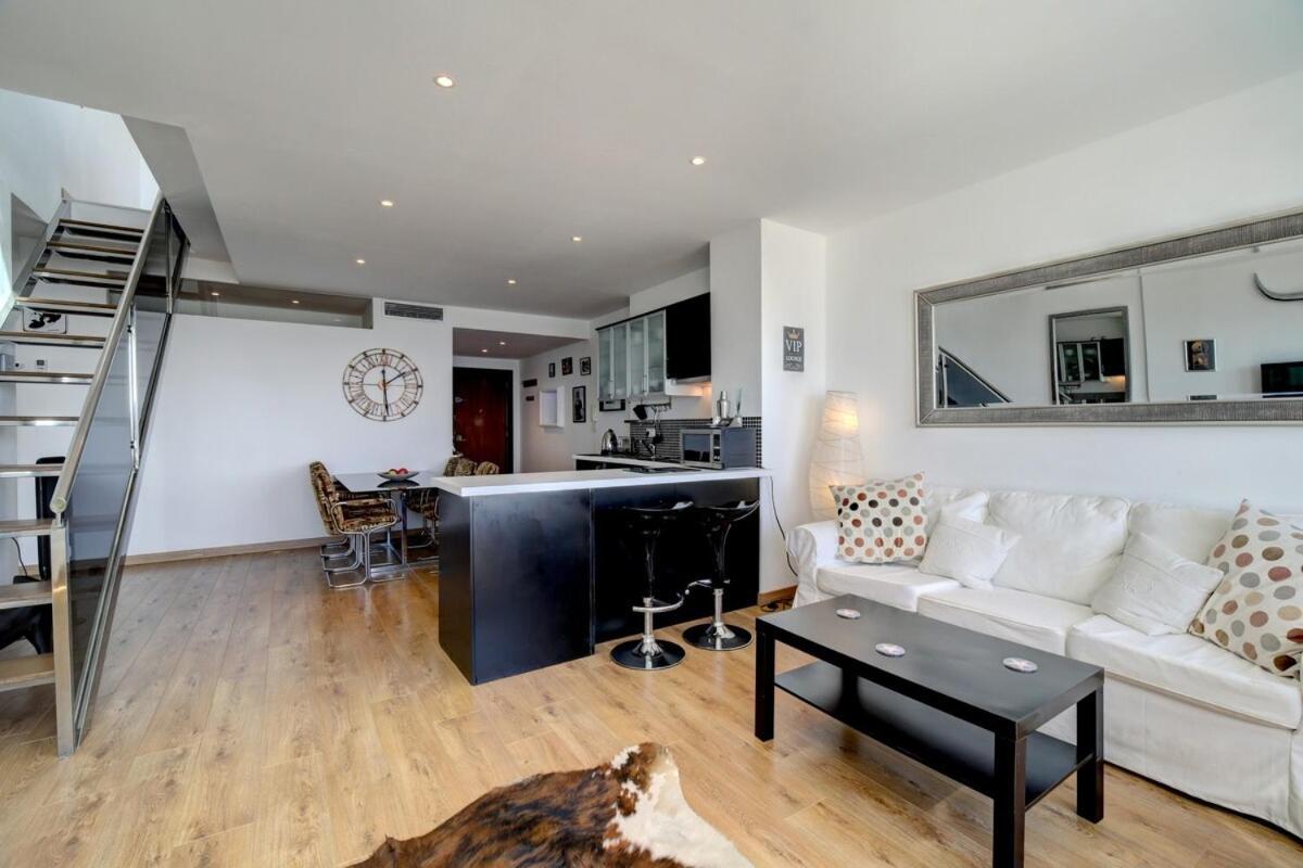 Puerto Banus, Marbella, Penthouse Apartment, Near Golf Apartment *