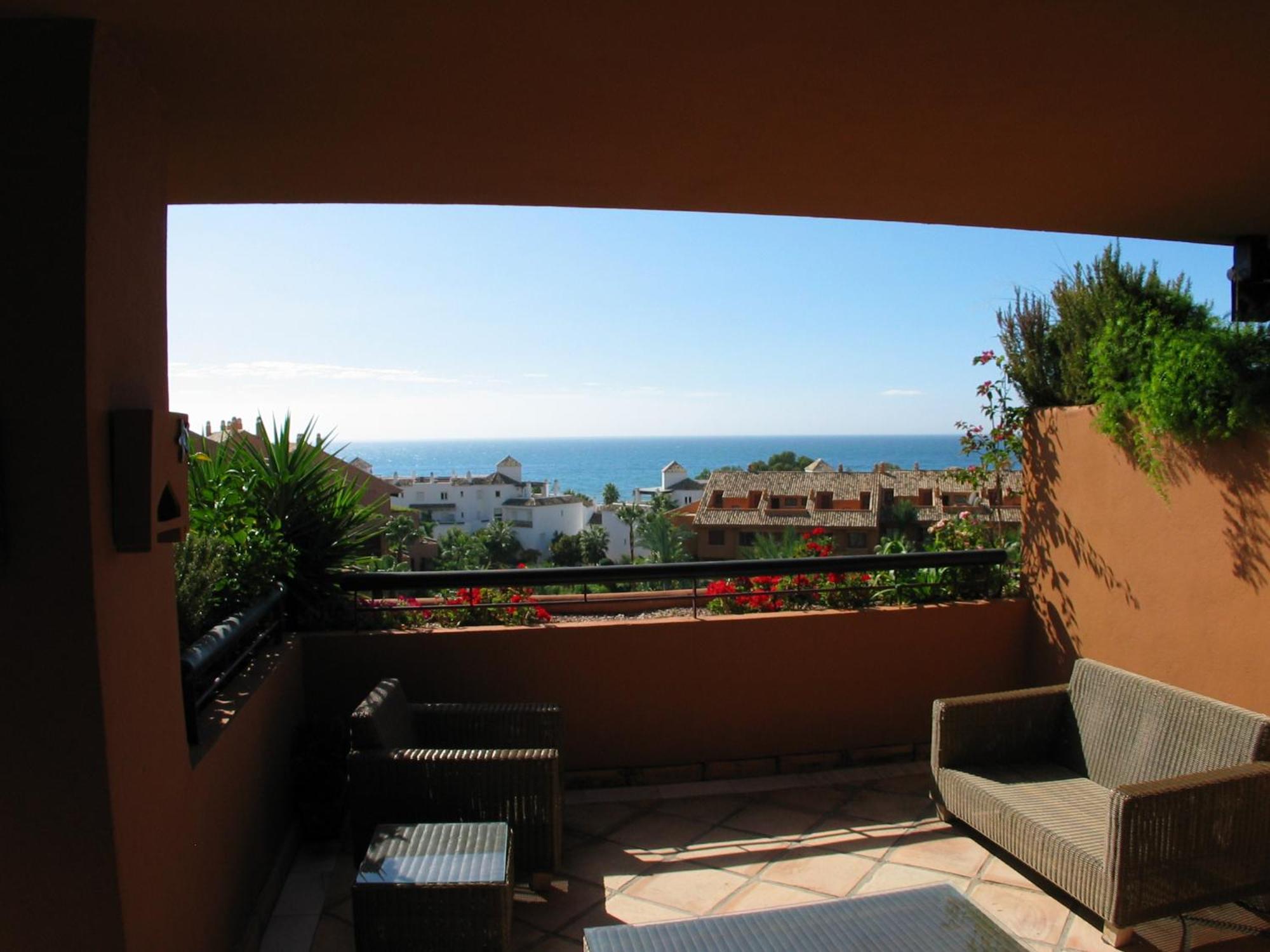 Stylish 4 Bedroom Penthouse Just Steps From Bahia *