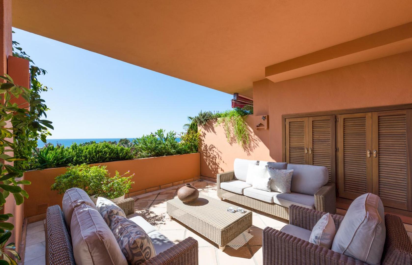 Apartment Stylish 4 Bedroom Penthouse Just Steps From Bahia *