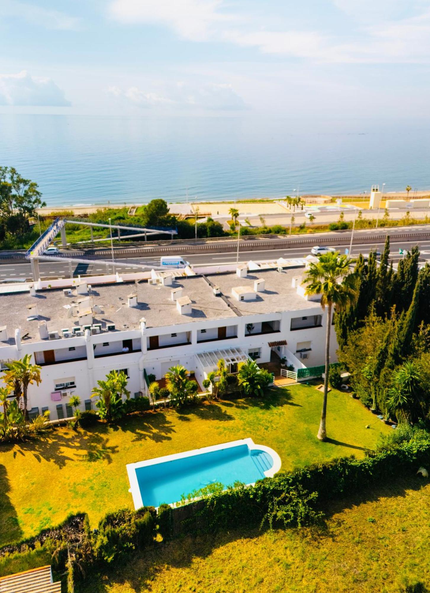 Frente A La Playa Boutique En Apartment