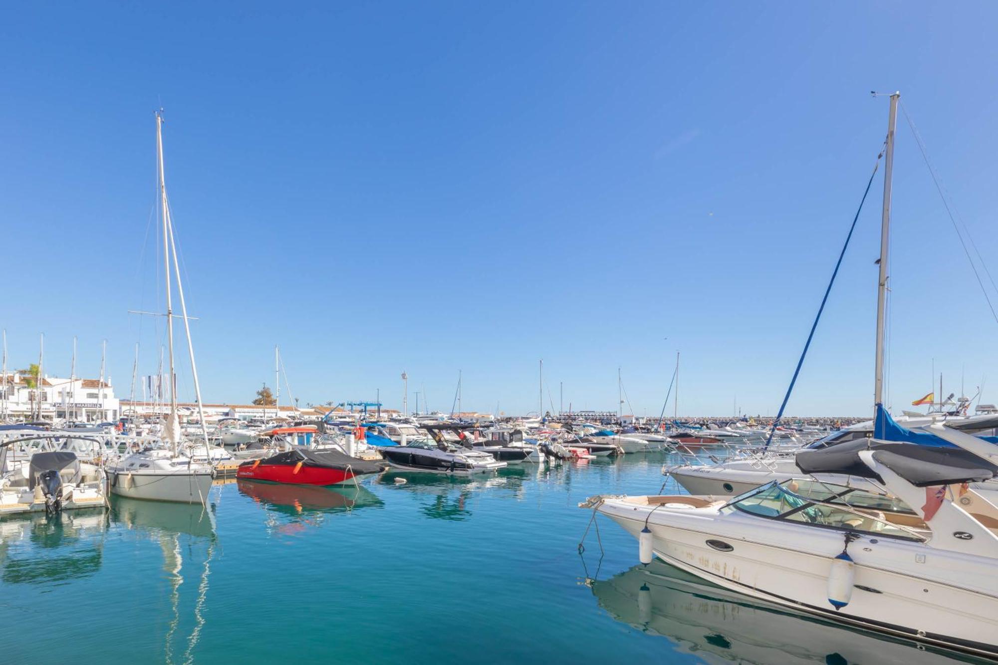 Marina Banus L Apartamento Marbella