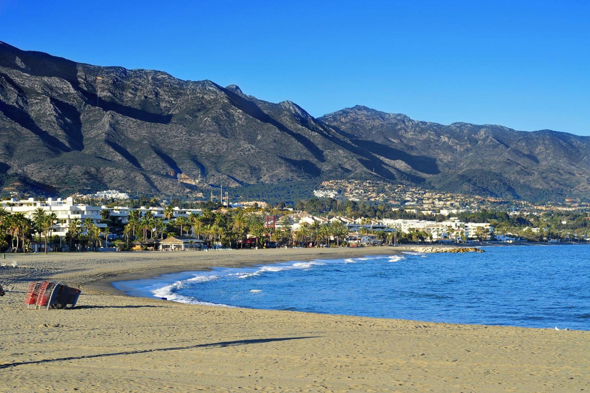 Puerto Banus Near La Sala By The Sea - Happy *