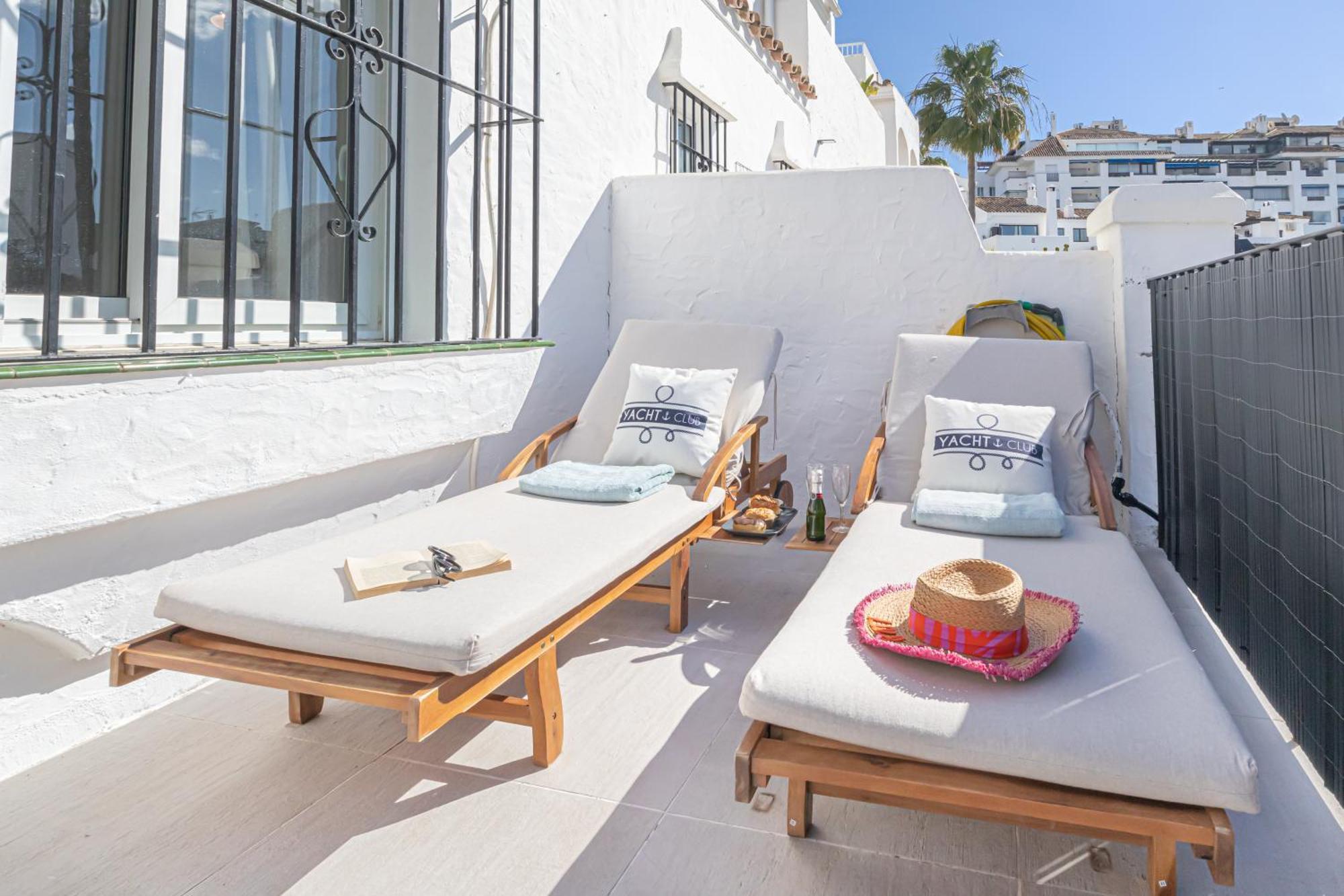 Apartment Puerto Banus Near La Sala By The Sea - Happy Marbella