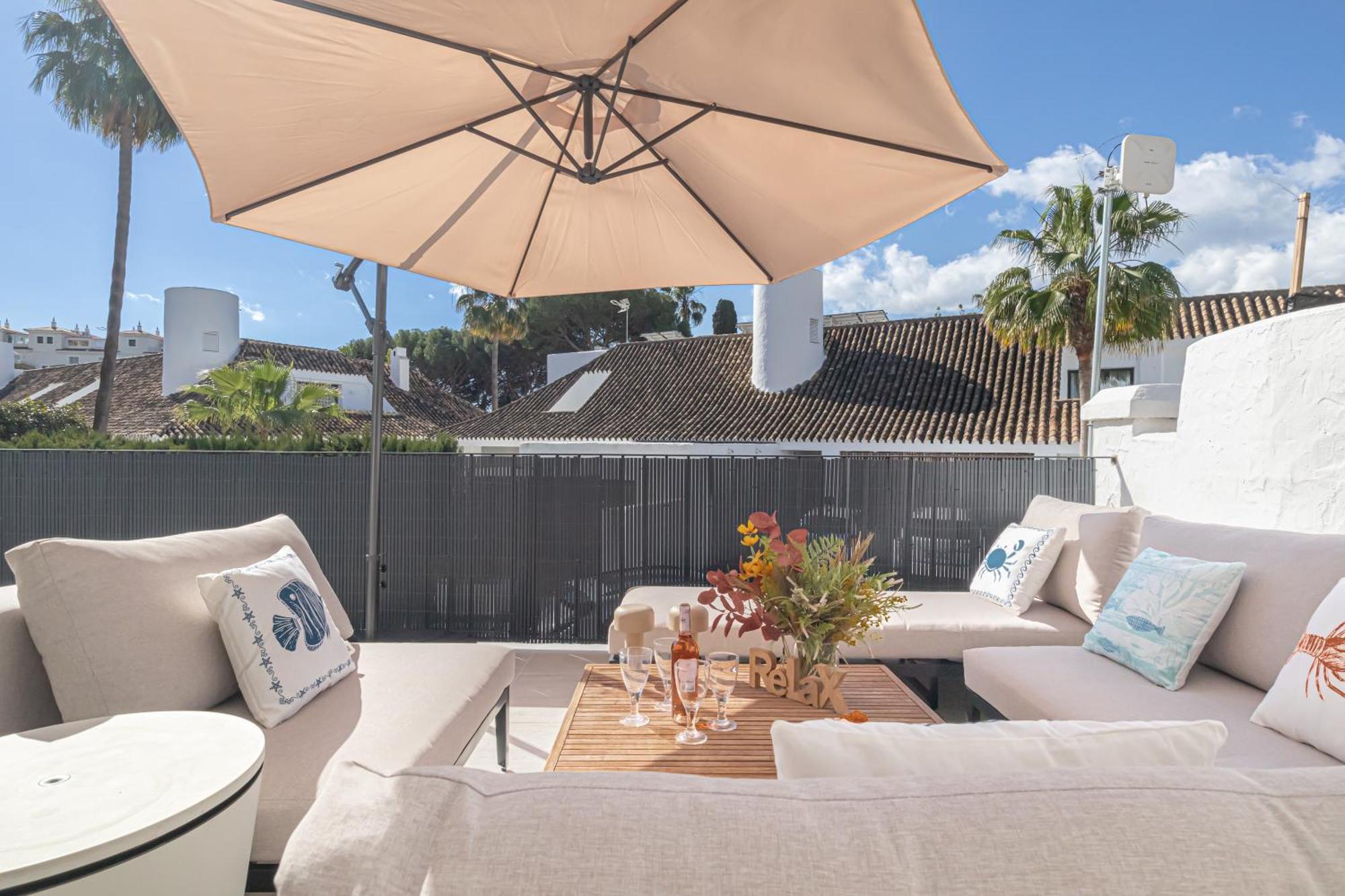 Puerto Banus Near La Sala By The Sea - Happy Apartment