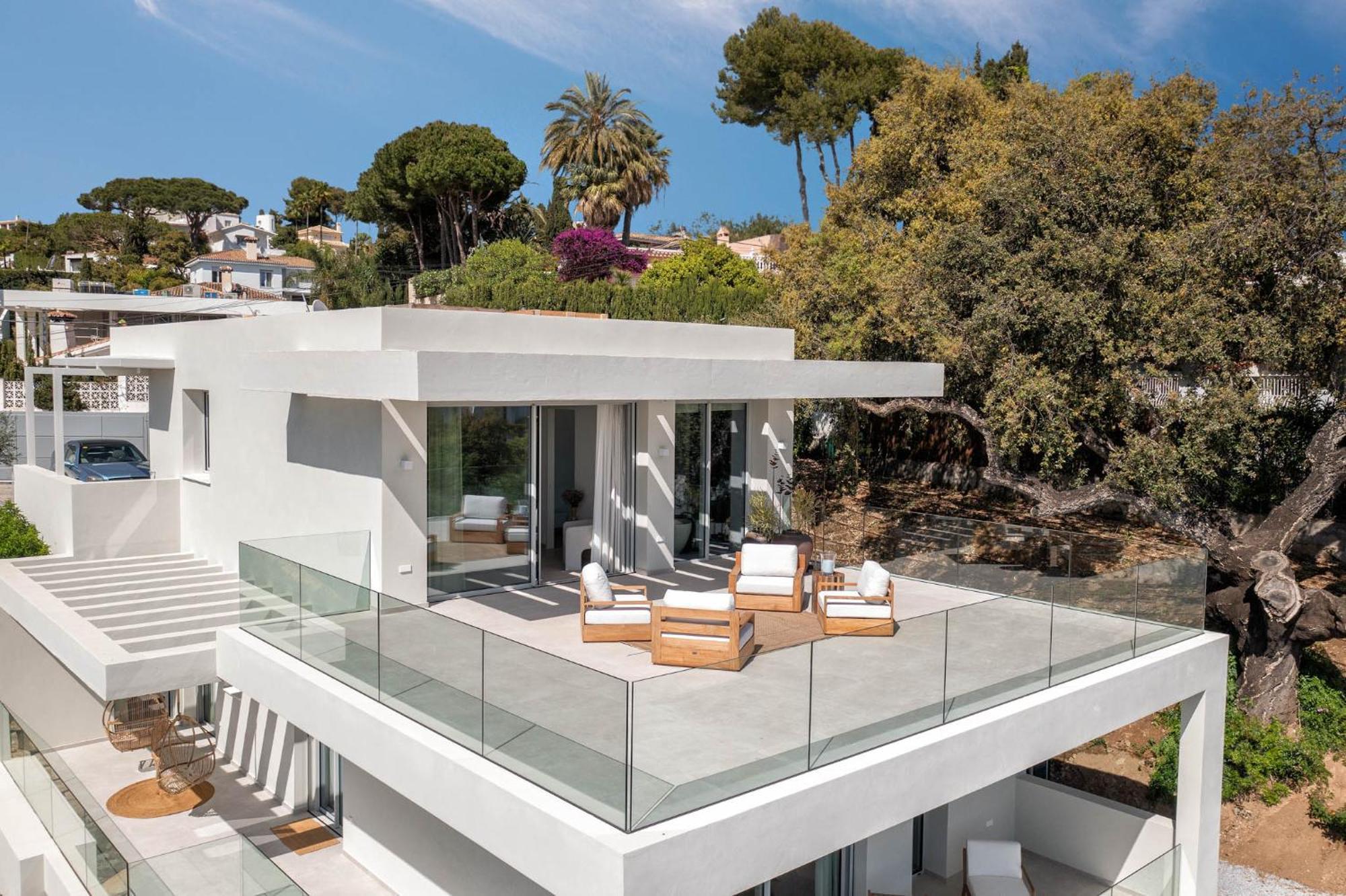 Luxury New Alma- 5bdr, Pool, Garden, Parkin *