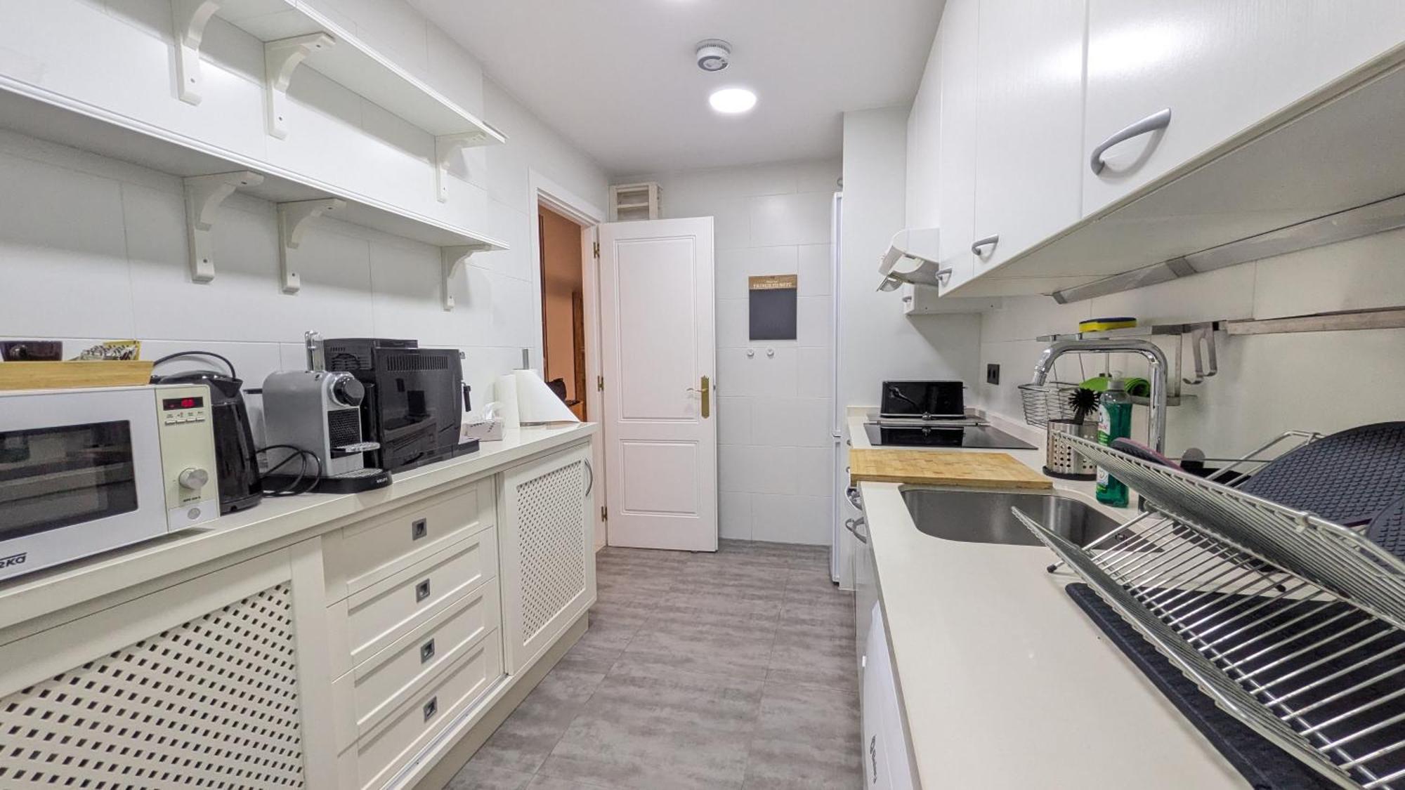 Apartment Bliss 2 Min To Alicate And Pool In *
