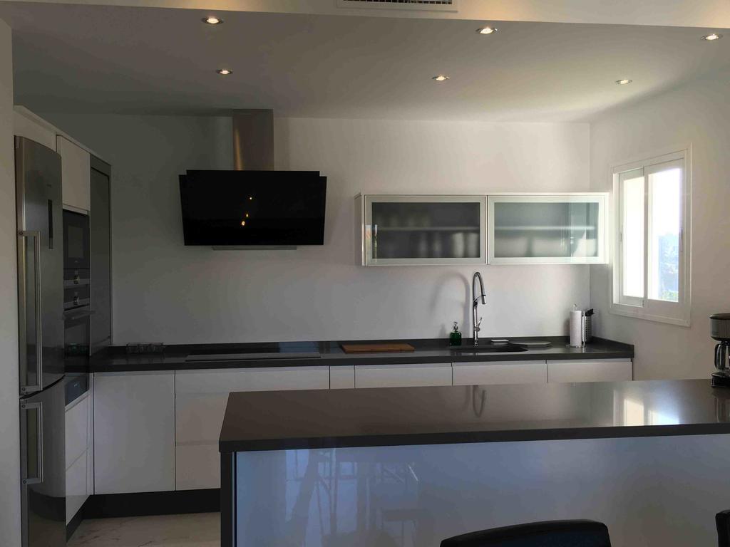 Exclusive Duplex Penthouse In Puerto Banus *