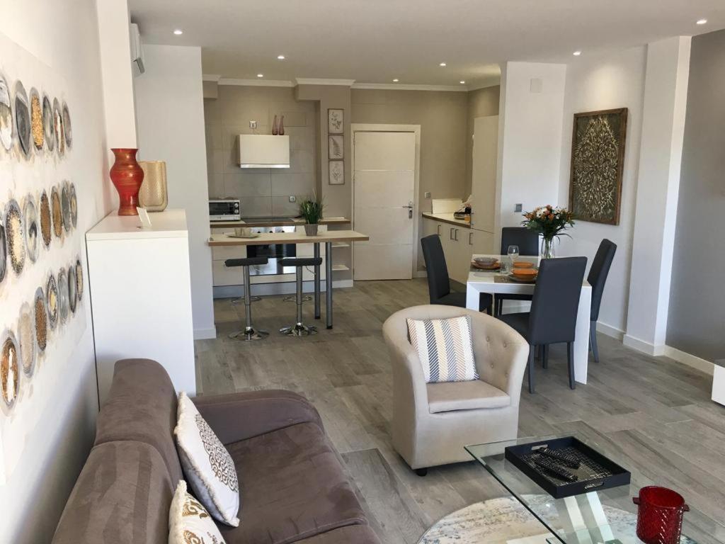 Banus Beach&pool Apartment Marbella