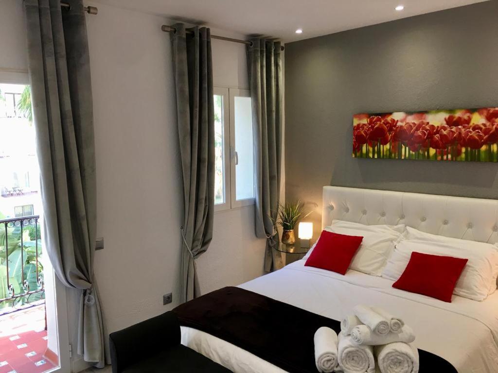 Banus Beach&pool * Marbella