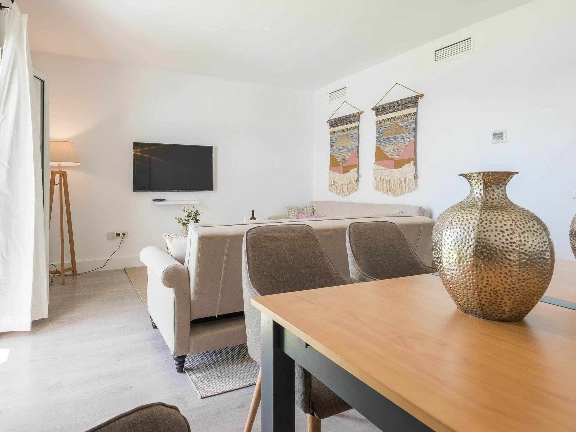 Banus Waterfront Penthouse Apartment