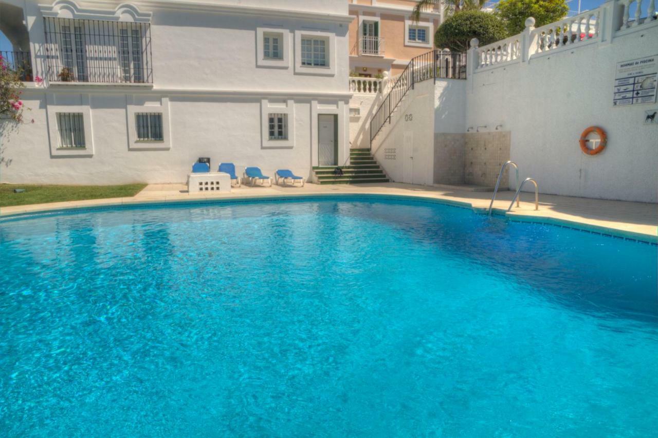 Aloha Pueblo With Sea Views Marbella