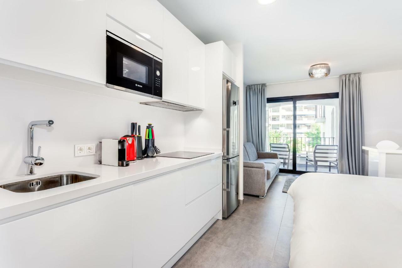Apartamento By Riva - Exclusive, Contemporary In Puerto Banus Gardens *