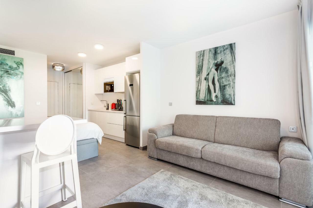 By Riva - Exclusive, Contemporary In Puerto Banus Gardens
