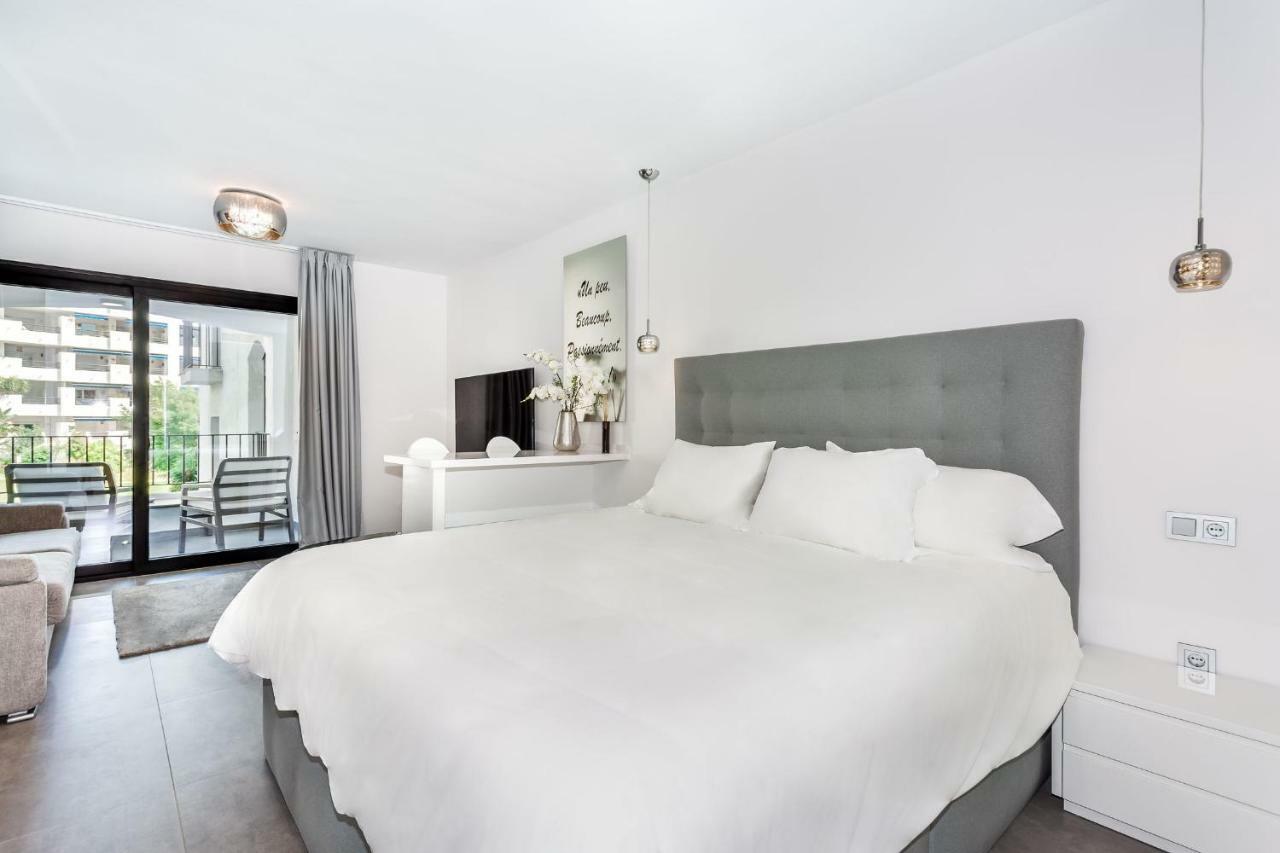 Apartamento By Riva - Exclusive, Contemporary In Puerto Banus Gardens *