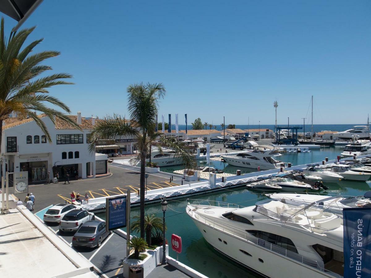 First Line Duplex Puerto Banus Sleeps 8 People *