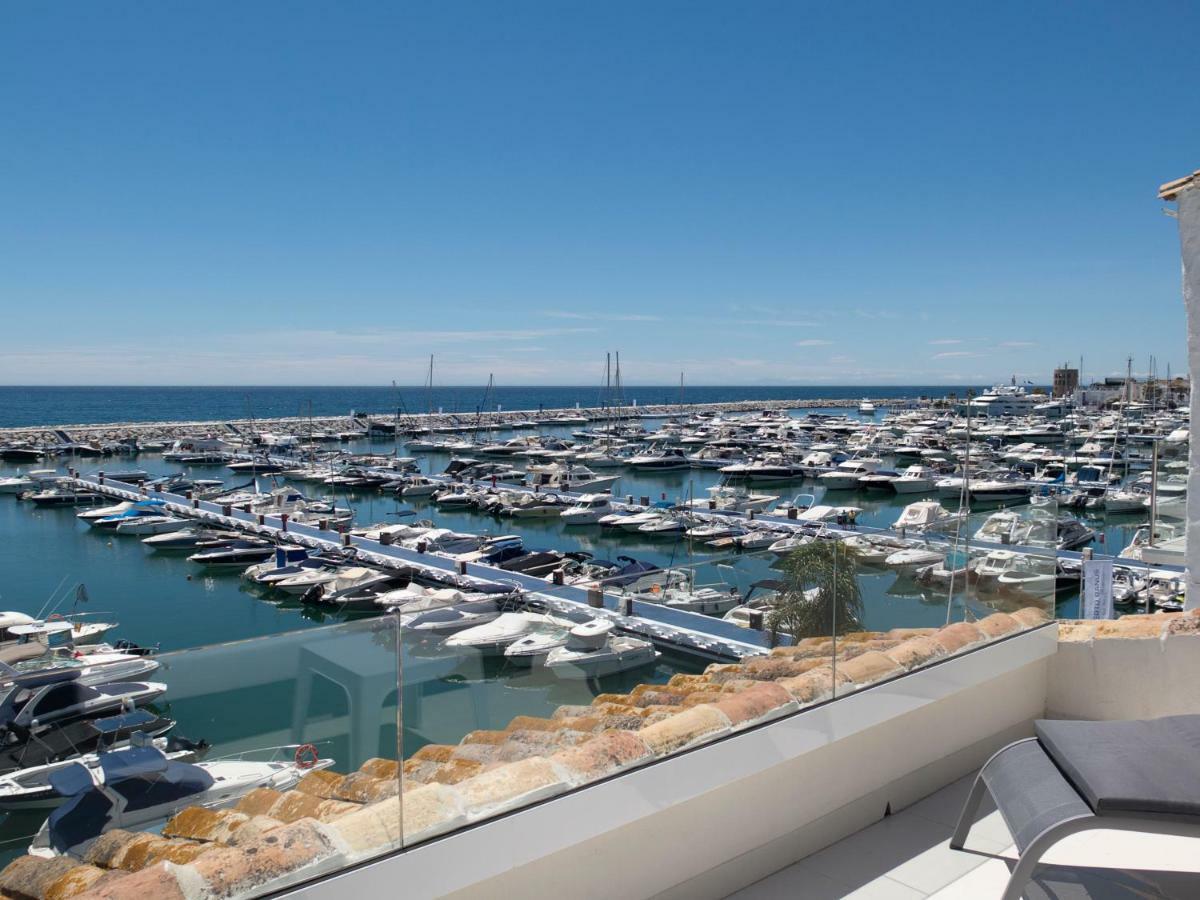 Apartment First Line Duplex Puerto Banus Sleeps 8 People Marbella
