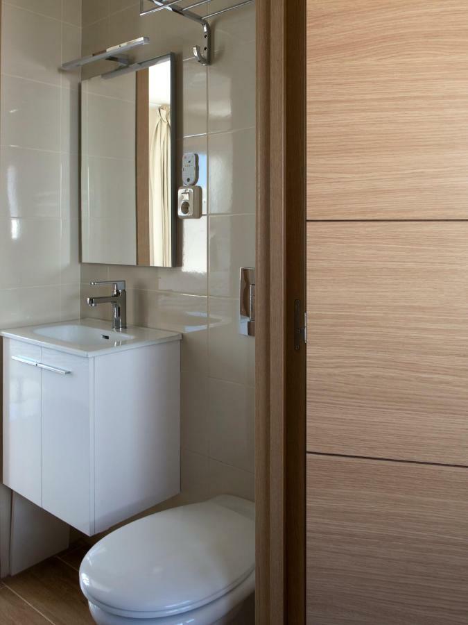 Apartment First Line Duplex Puerto Banus Sleeps 8 People *