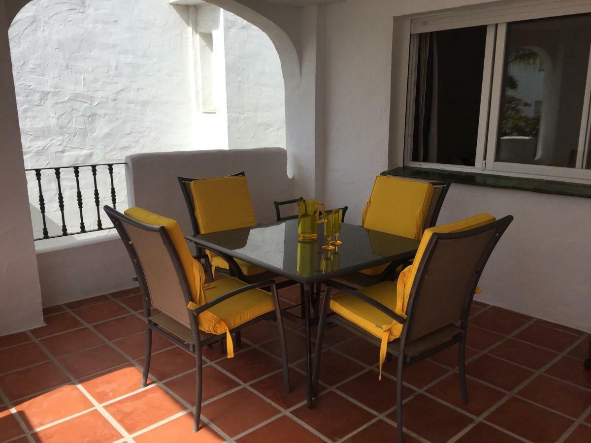 Beautiful 2 Bedroom @ Puerto Banus! Apartamento *