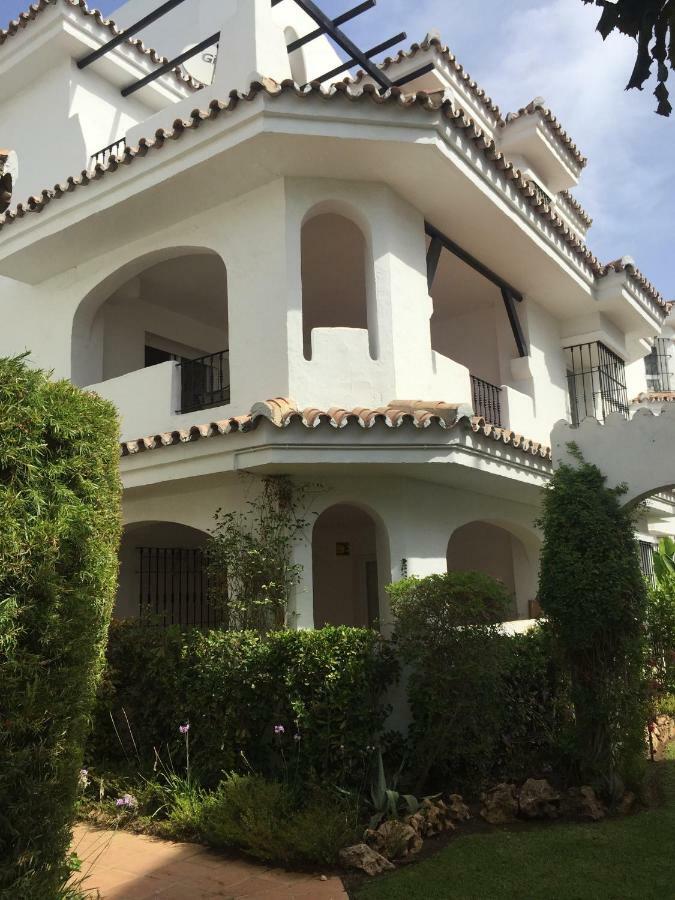 Apartamento Beautiful 2 Bedroom @ Puerto Banus!