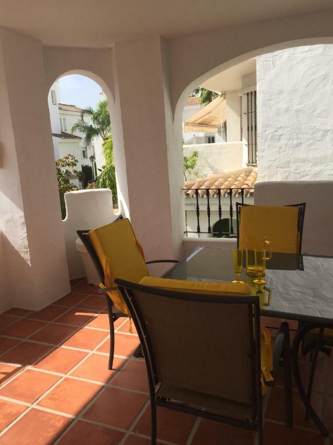 Apartamento Beautiful 2 Bedroom @ Puerto Banus! Marbella