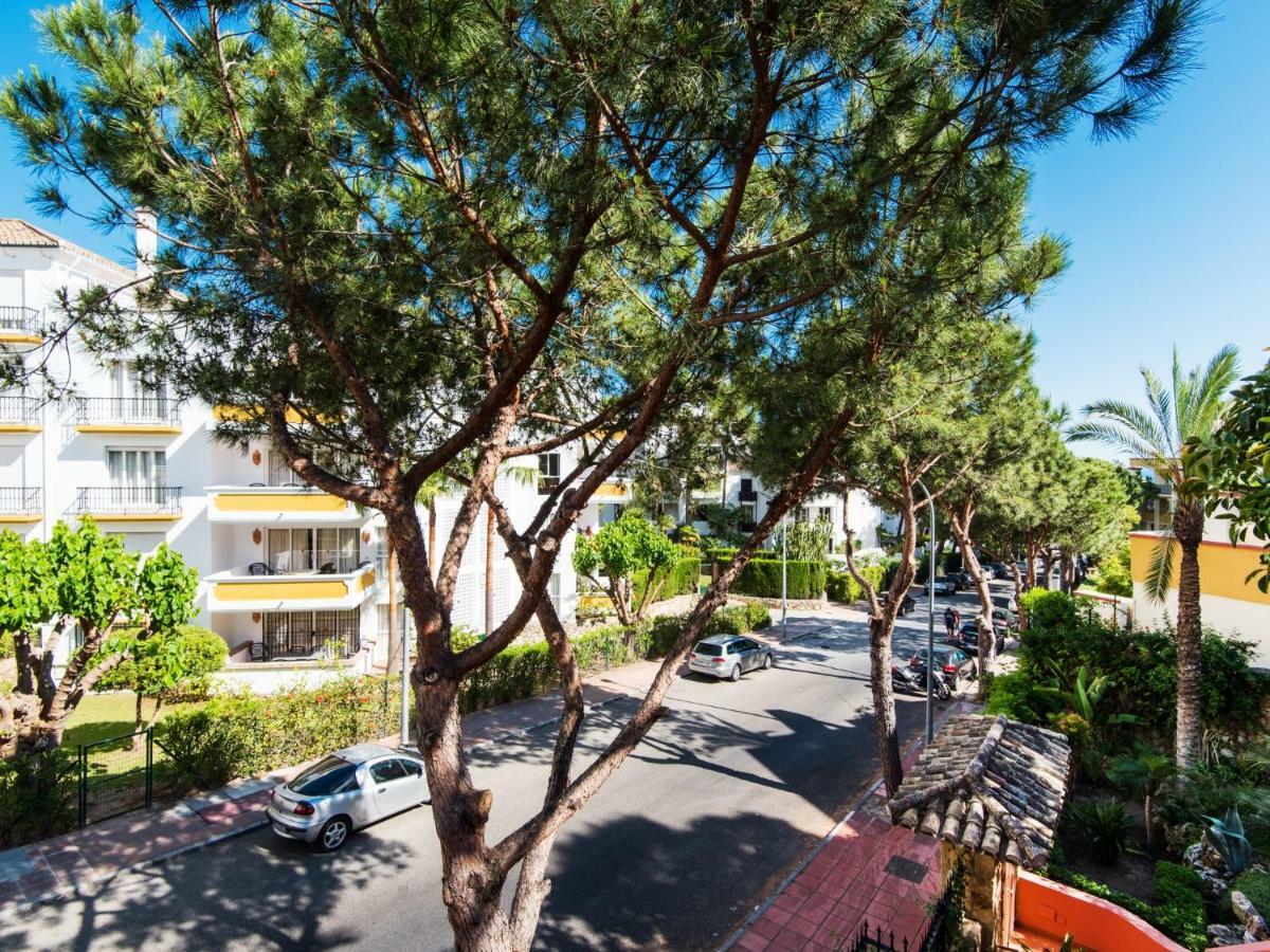 Rentandhomes Luxury Apartment Marbella