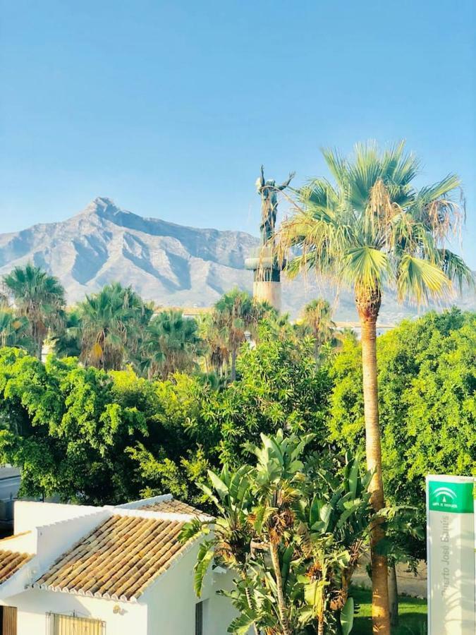 Puerto Banus Frontline With Amazing Sea Views