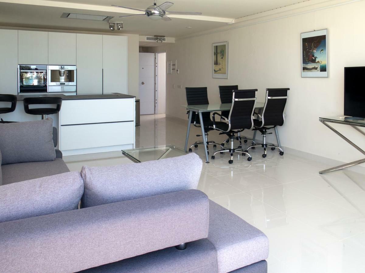 Apartamento Front Port Line Sleeps 6 Marbella