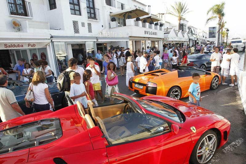 Apartment First Line Duplex Puerto Banus Sleeps 8 People Marbella