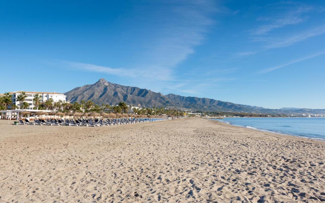 Apartment Puerto Banus Frontline With Amazing Sea Views