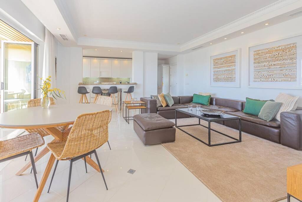 Luxe Del Golf - Brisas Appartement