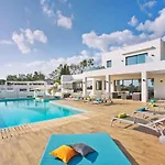 Extravagant 8 Bdrm Villa In Marbella, Beachside