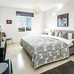 Ma2- Sea Views, Walking Distance To Puerto Banus