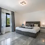 Villa 27 Nueva Andalucia Puerto Banus