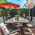 Seaside 3 Bedroom Townhouse In San Pedro Close To The Beach With Private Garden