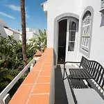 Beautiful And Quiet Family Townhouse In Great Location