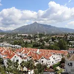 High-End 2 Bedroom Sea View Apartment In Puerto Banus