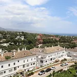 High-End 2 Bedroom Sea View Apartment In Puerto Banus