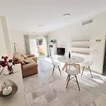 Golf & Resort Apartment In La Reserva De Marbella