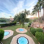 Golf & Resort Apartment In La Reserva De Marbella