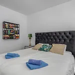 Apartment Marbella Real By Interhome