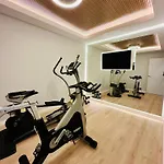 Amazing Exclusive House in Marbella Golden Mile