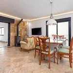 Deluxe Apartment En Puerto Banus By Rent Me