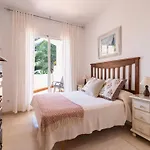 Pretty Apartment With Balcony