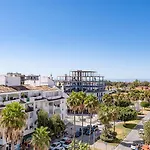 Marbella Sleeps 8 Aircon Secure Underground Parking Free Netflix Fast Internet