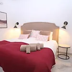 4 Bedroom Luxury Duplex With Sea Views By Puerto Banus